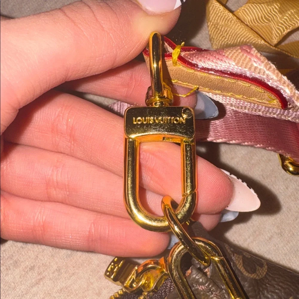 Louis Vuitton Monogram Multi Pochette with Pink Strap-READ THE ENTIRE LISTING - Picture 9 of 13
